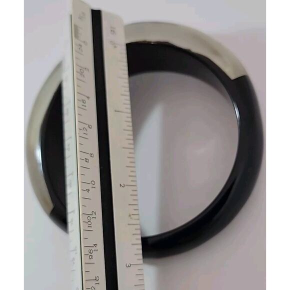 Vintage Abalone Encased Lucite Bangle Bracelet Stunning 2.75 Inches‎ - Picture 9 of 9